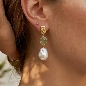 Collector's Edit Baroque Pearl Earring with Rose Cut Sapphires and 18K Gold